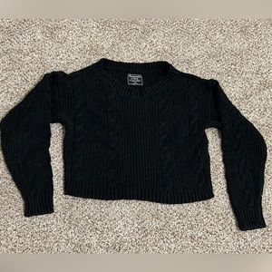 Abercrombie & Fitch Cropped Cable Knit Sweater - Size XS